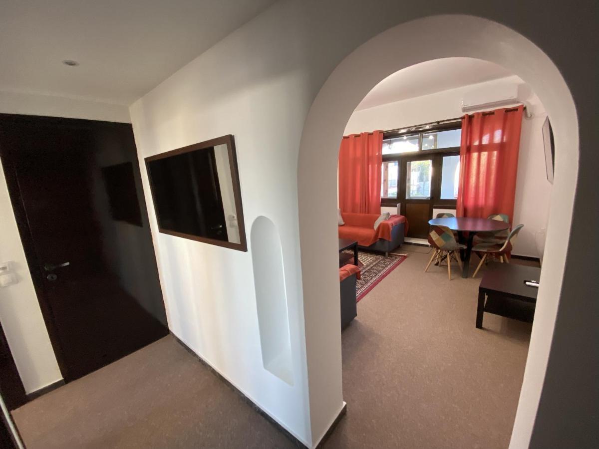 Classic 2 Bedroom Apartment Next To Metro - Marousi Атина Екстериор снимка